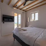 Nomade 4br Over Psarou فيلة
