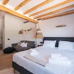 Nomade 4br Over Psarou فيلة *