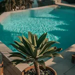 Nomade 4br Over Psarou بلاتيس يالوس