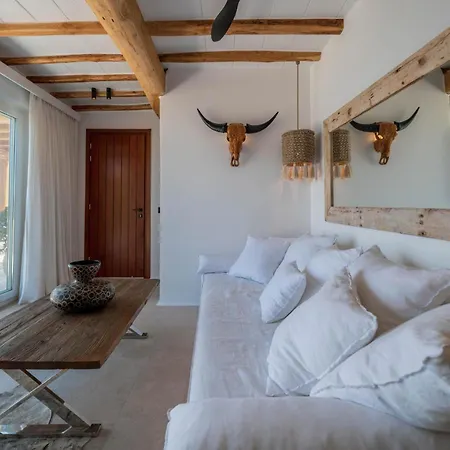 فيلة Nomade 4br Over Psarou *