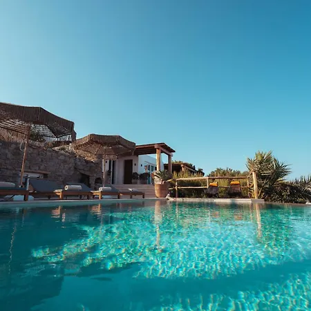 فيلة Nomade 4br Over Psarou