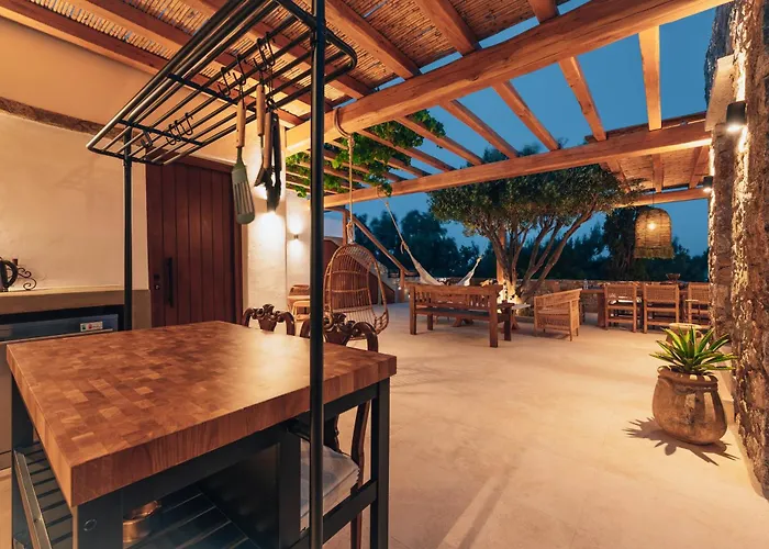 Nomade 4br Over Psarou Vila *