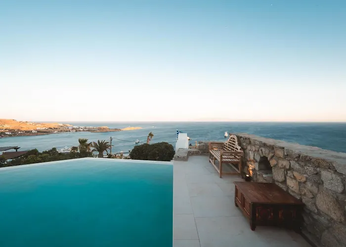 Nomade 4br Over Psarou Villa